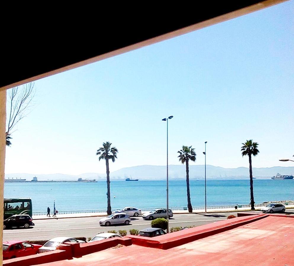 Practico Apartamento A 5 Min Andando De Gibraltar Y El Centro, Frente Al Mar ลาลิเนียเดลากอนเซ็ปซีออน ภายนอก รูปภาพ