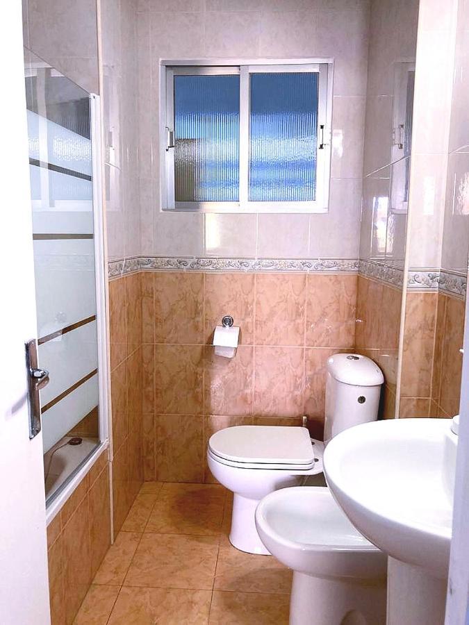 Practico Apartamento A 5 Min Andando De Gibraltar Y El Centro, Frente Al Mar ลาลิเนียเดลากอนเซ็ปซีออน ภายนอก รูปภาพ
