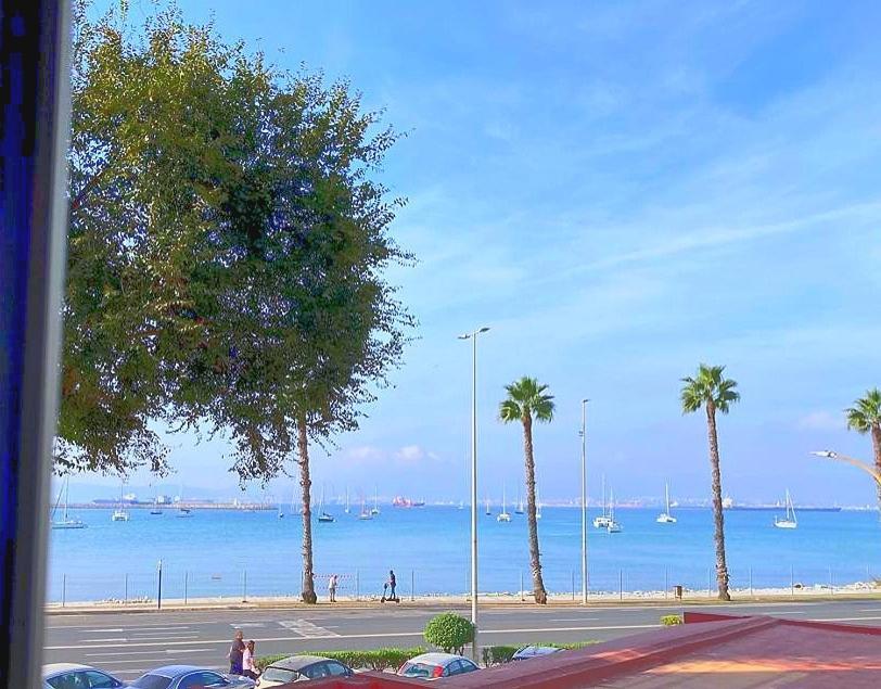 Practico Apartamento A 5 Min Andando De Gibraltar Y El Centro, Frente Al Mar ลาลิเนียเดลากอนเซ็ปซีออน ภายนอก รูปภาพ
